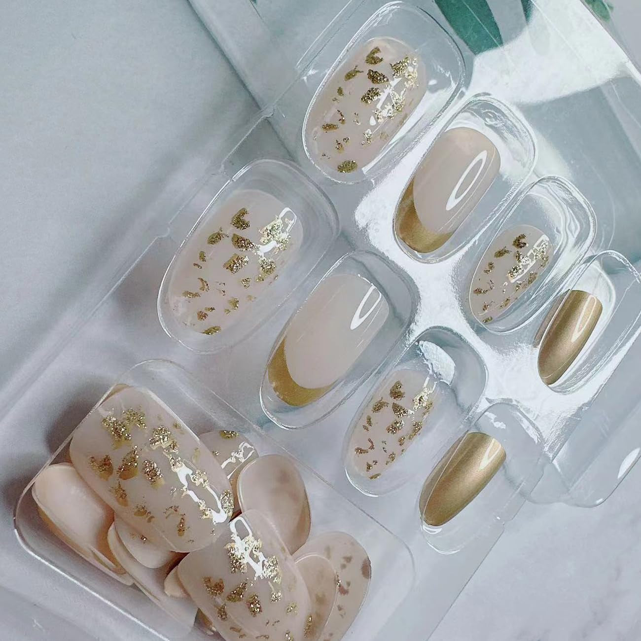 Gold French Tip Press on Nails Medium, Gold Nail Art False Nail Tips Glossy Gold Glitter Full Cover Glue on Nails Medium Almond Shape French Tip Nails Press Ons for Women Fingernails Manicure, 24Pcs